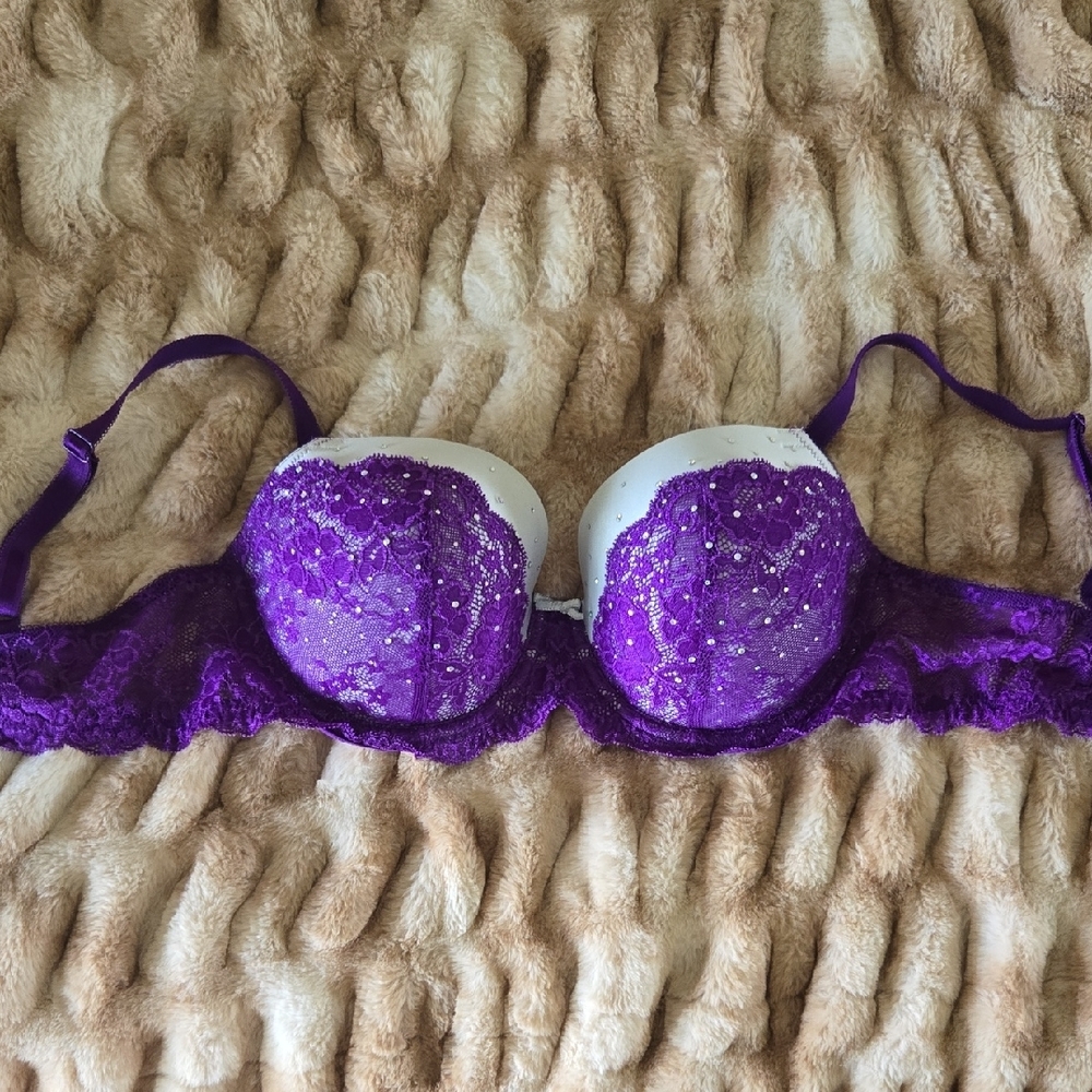 Angels Victoria Secret Purple and White Bra Intimates